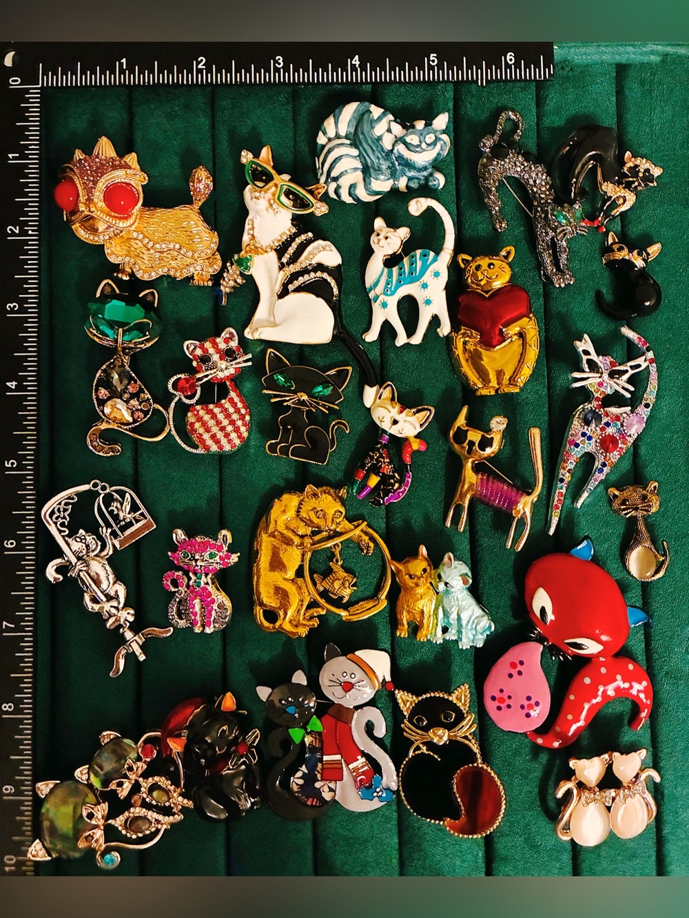 Lot of 25 Cat Brooches Pins Kitten Feline Rhinestone Enamel Costume Jewelry